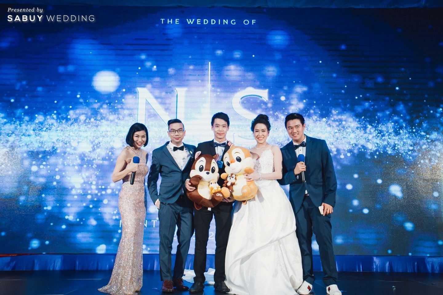 รูปงานแต่ง,บ่าวสาว,ชุดบ่าวสาว,พิธีกรงานแต่ง,พิธีแต่งงาน,backdrop งานแต่ง รีวิวงานแต่งปาร์ตี้แสงสี แกลอรี่แบบใหม่ ภาพเคลื่อนไหวได้ @Ahyat Abalone