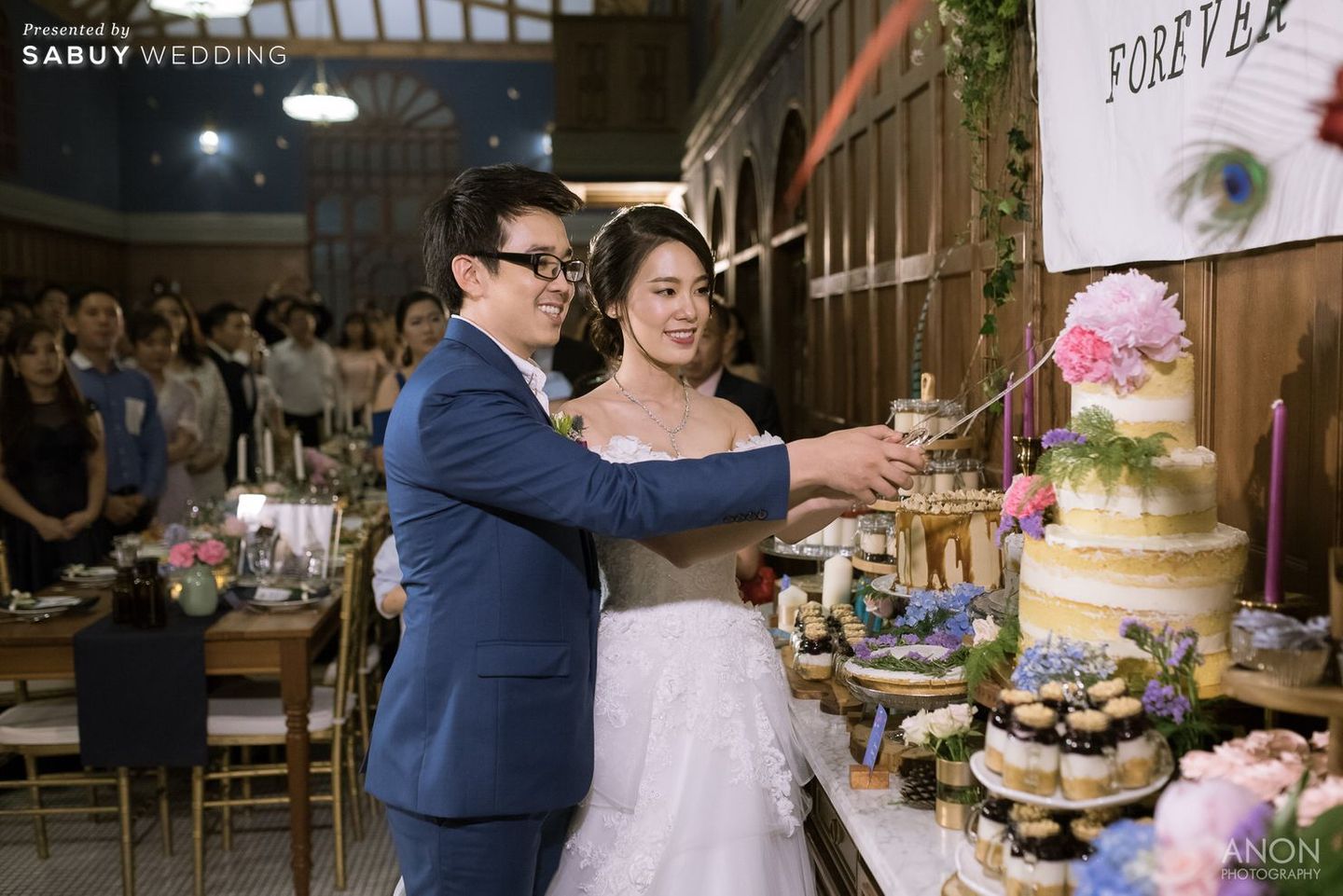 ชุดเจ้าบ่าว,ชุดเจ้าสาว,พิธีแต่งงาน,ชุดบ่าวสาว,รูปงานแต่ง รีวิวงานแต่งตามรอยหนัง Twilight แลกแหวนในสวนสไตล์ยุโรป @The Apothecary Venue
