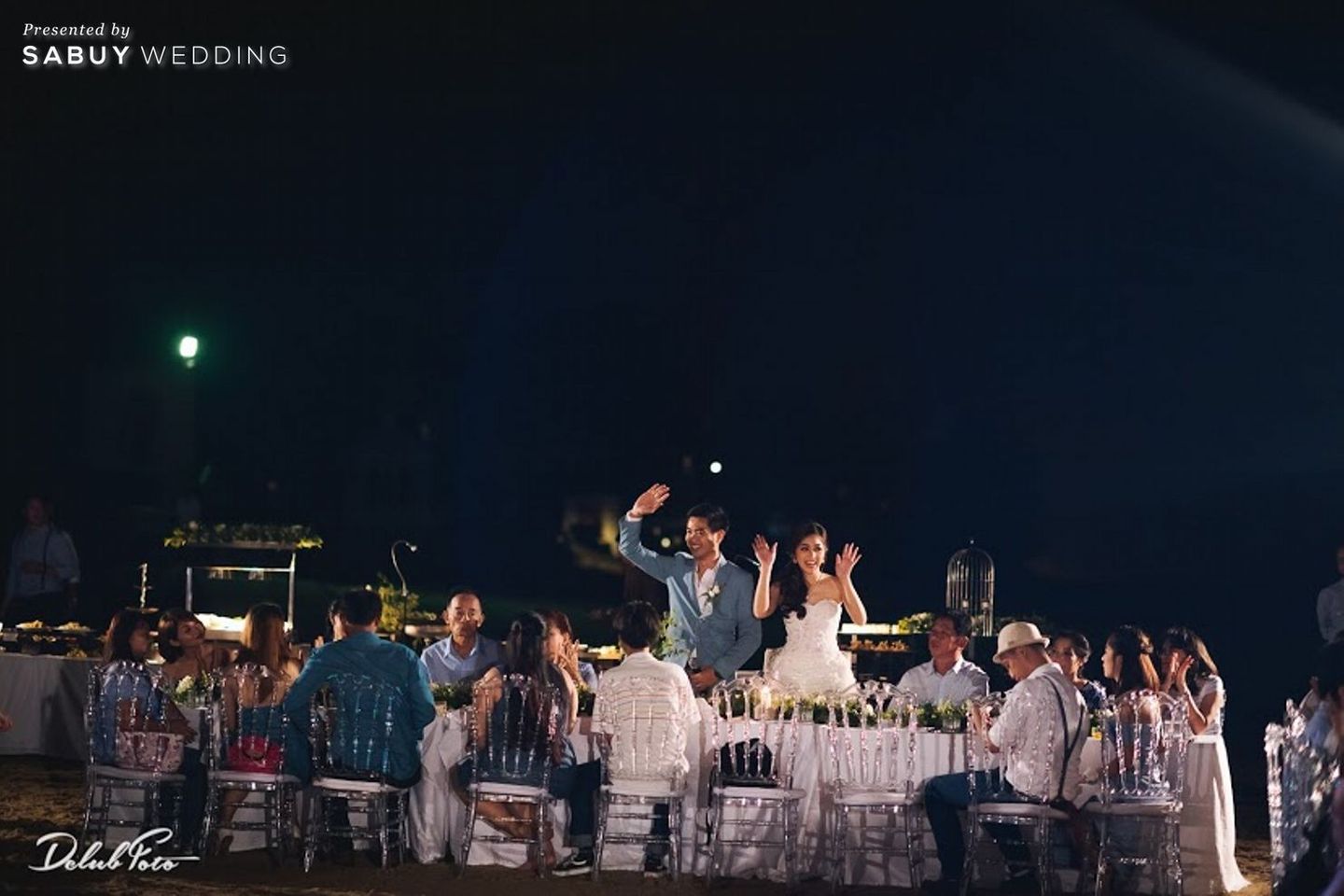 บ่าวสาว,ชุดบ่าวสาว,long-table,งานแต่งงาน,รูปงานแต่ง รีวิวงานแต่งริมทะเล เพิ่มกิมมิคเก๋ด้วยการลอยโคม @Villa Maroc