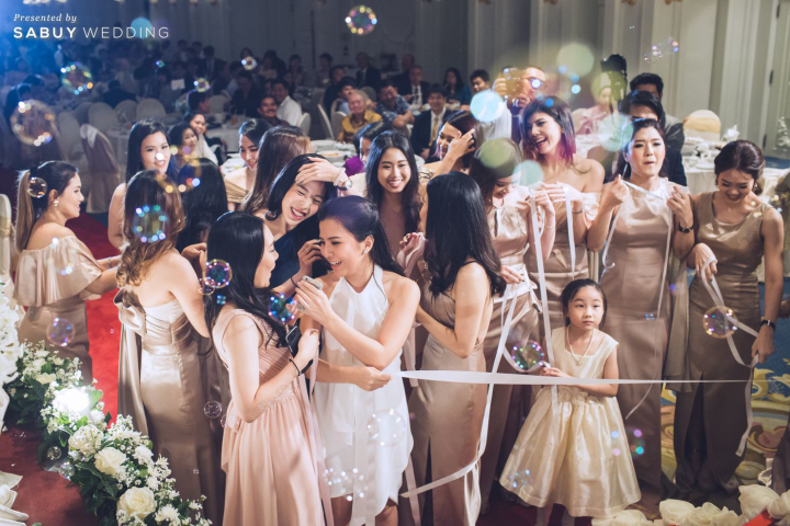 เพื่อนเจ้าสาว,ชุดเพื่อนเจ้าสาว รีวิวงานแต่งสวยอินเทรนด์ โดดเด่นด้วยลายหินอ่อน @ Impact Wedding