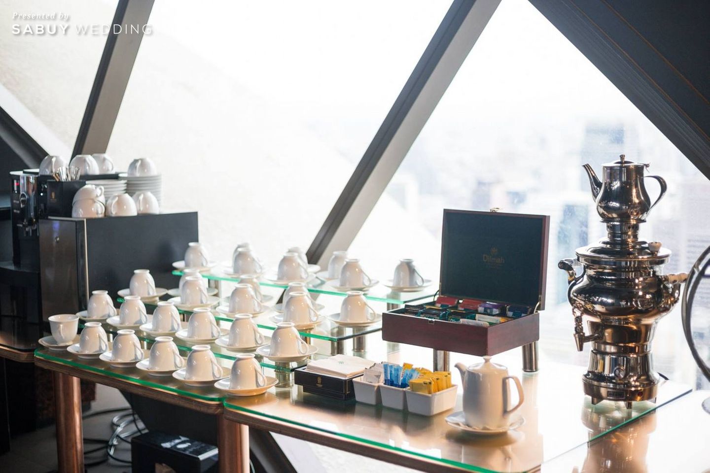 กาแฟ รีวิวงานแต่งหมั้นจีนตามขนบ แต่ครบสูตรความสวยด้วยวิวสถานที่แต่งงานแบบ Rooftop @Banyan Tree Bangkok