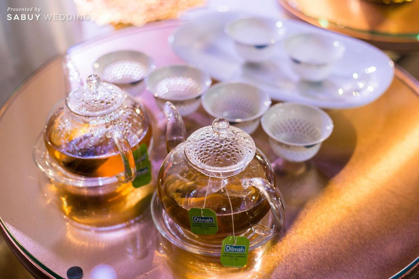 งานหมั้น,พิธีหมั้น,น้ำชา รีวิวงานแต่งหมั้นจีนตามขนบ แต่ครบสูตรความสวยด้วยวิวสถานที่แต่งงานแบบ Rooftop @Banyan Tree Bangkok