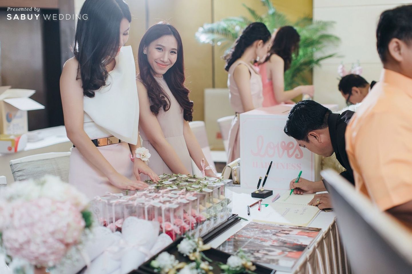 งานแต่งงาน,ของชำร่วยงานแต่ง,โต๊ะลงทะเบียนงานแต่ง รีวิวงานแต่งงานในฝัน สวยจบ ครบทุกฟีลใน 1 ฟลอร์ @The Landmark Bangkok