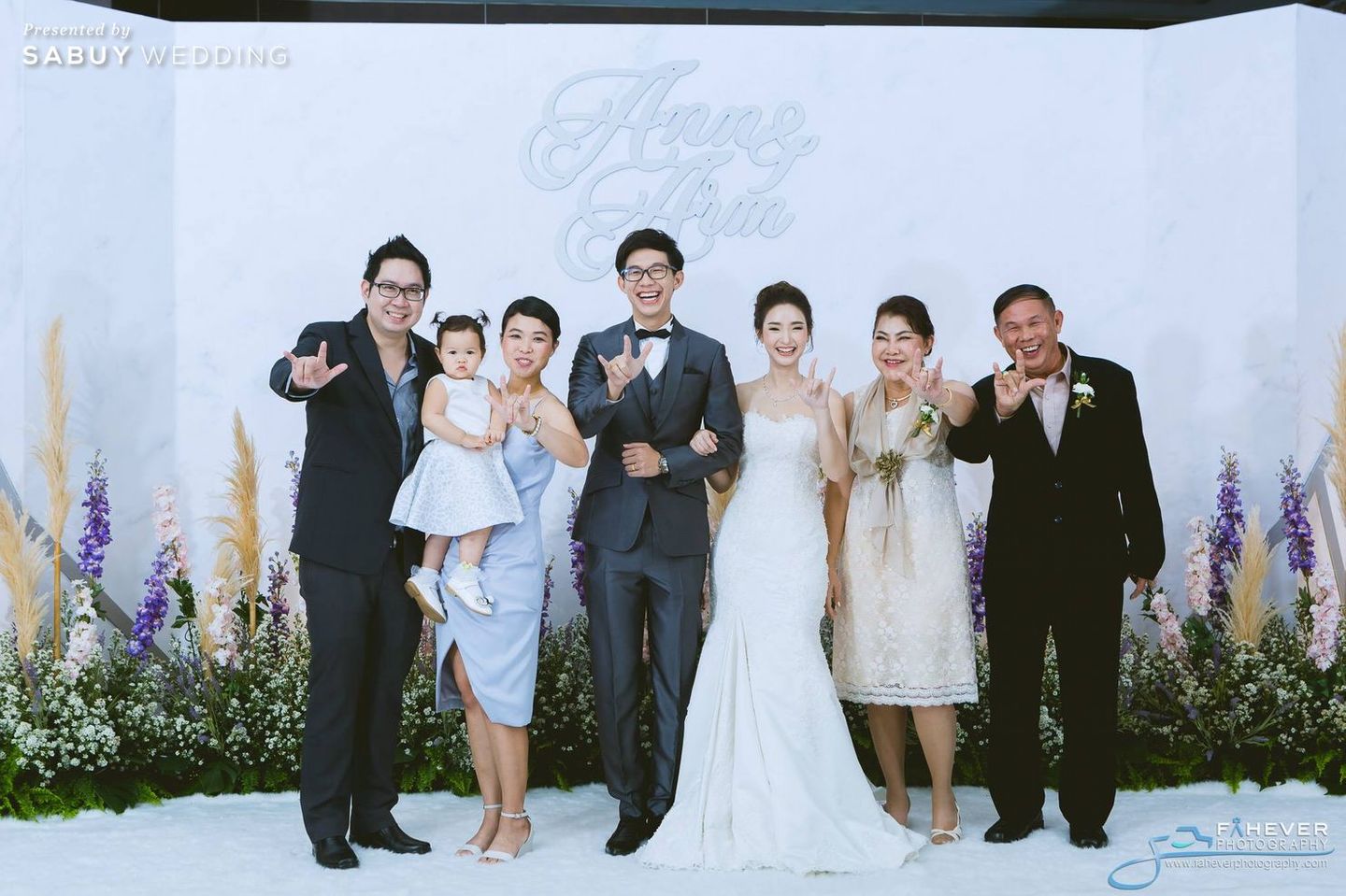 บ่าวสาว,ชุดบ่าวสาว,ชุดเจ้าสาว,ชุดเจ้าบ่าว,รูปงานแต่ง,ครอบครัวบ่าวสาว รีวิวงานแต่งคอนเซ็ปต์เรียบง่าย สถานที่ตรงใจ ไม่ต้องตกแต่งเยอะ! @Pullman Grande Sukhumvit