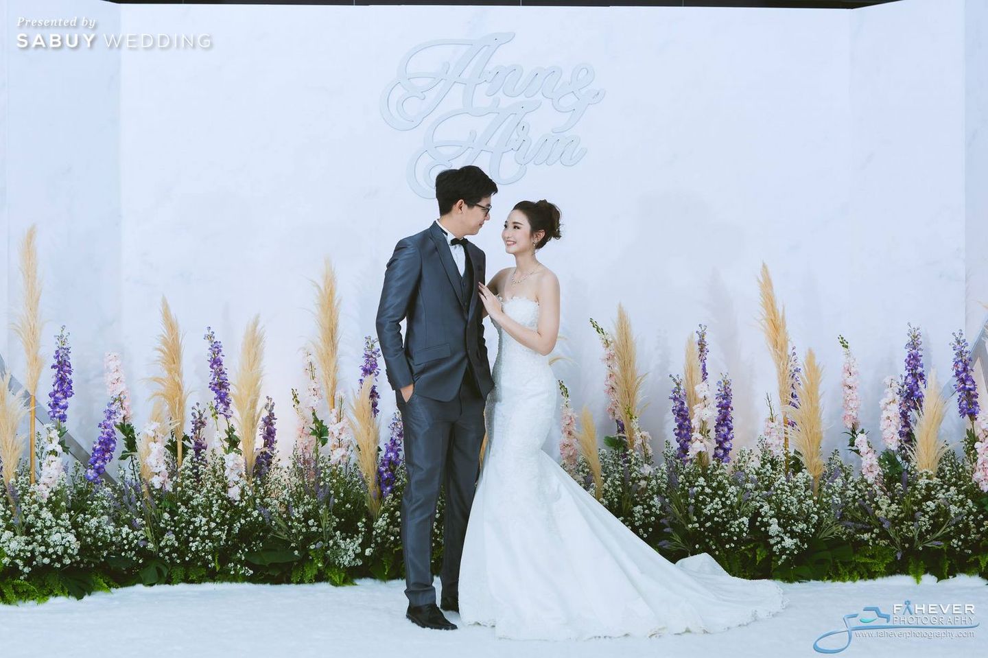 บ่าวสาว,ชุดบ่าวสาว,จัดดอกไม้งานแต่ง,ชุดเจ้าสาว,ชุดเจ้าบ่าว รีวิวงานแต่งคอนเซ็ปต์เรียบง่าย สถานที่ตรงใจ ไม่ต้องตกแต่งเยอะ! @Pullman Grande Sukhumvit