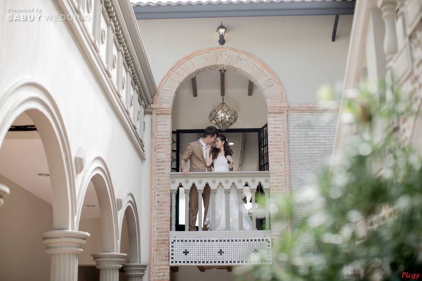 คู่รัก,สถานที่ถ่ายพรีเวดดิ้ง,พรีเวดดิ้ง,ถ่ายภาพพรีเวดดิ้ง The Apothecary Venue สถานที่ถ่ายพรีเก๋ไก๋ ไม่ว่าจะมุมไหน สไตล์อะไรก็เลิศ