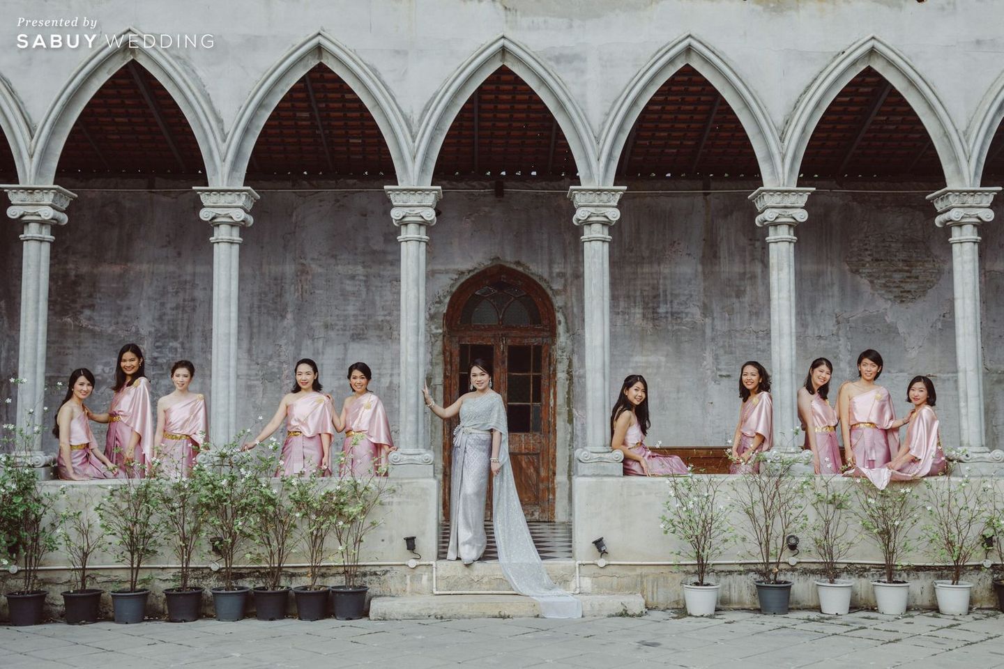 ชุดหมั้น,สถานที่แต่งงาน,สถานที่จัดงานแต่งงาน,ธีมงานแต่ง,ชุดเพื่อนเจ้าสาว รีวิวงานแต่งเรียบหรูดูสง่างาม แฝงความอ่อนหวานจากมวลดอกไม้ @Benedict Studio