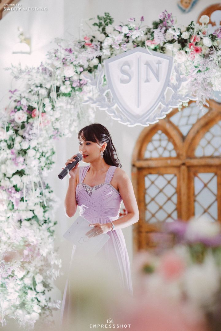 พิธีกรงานแต่ง,จัดดอกไม้งานแต่ง รีวิวงานแต่งเรียบหรูดูสง่างาม แฝงความอ่อนหวานจากมวลดอกไม้ @Benedict Studio