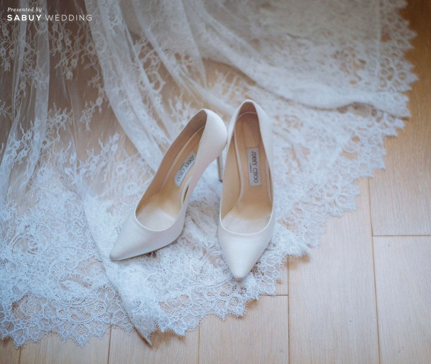 รองเท้าเจ้าสาว รีวิวงานแต่งงาน Gen Y ดีไซน์ทุกจุดให้ถ่ายรูปสวยได้ สไตล์แซ่บซี๊ดดดดด @Bangkok Marriott Sukhumvit