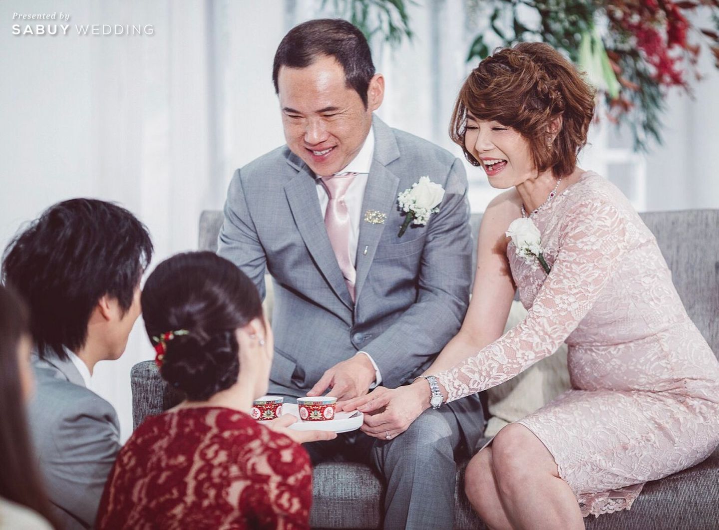 พิธีหมั้น,ยกน้ำชา,งานหมั้น รีวิวงานแต่งงาน Gen Y ดีไซน์ทุกจุดให้ถ่ายรูปสวยได้ สไตล์แซ่บซี๊ดดดดด @Bangkok Marriott Sukhumvit