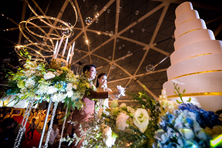 รีวิวงานแต่งธีมสีฟ้า ในห้องทรงโดมดีไซน์เก๋ @Portal Ballroom อิมแพ็ค