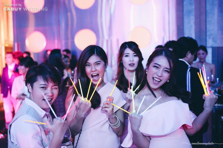 งานแต่งงาน,งานเลี้ยงแต่งงาน,งานฉลอง,จัดเลี้ยงค็อกเทล,เจ้าบ่าว,เจ้าสาว,เพื่อนเจ้าบ่าว,เพื่อนเจ้าสาว รีวิวงานแต่งงานเก๋ไก๋ ปาร์ตี้สุดมันส์ได้แม้จัดเลี้ยงเที่ยง @W Bangkok