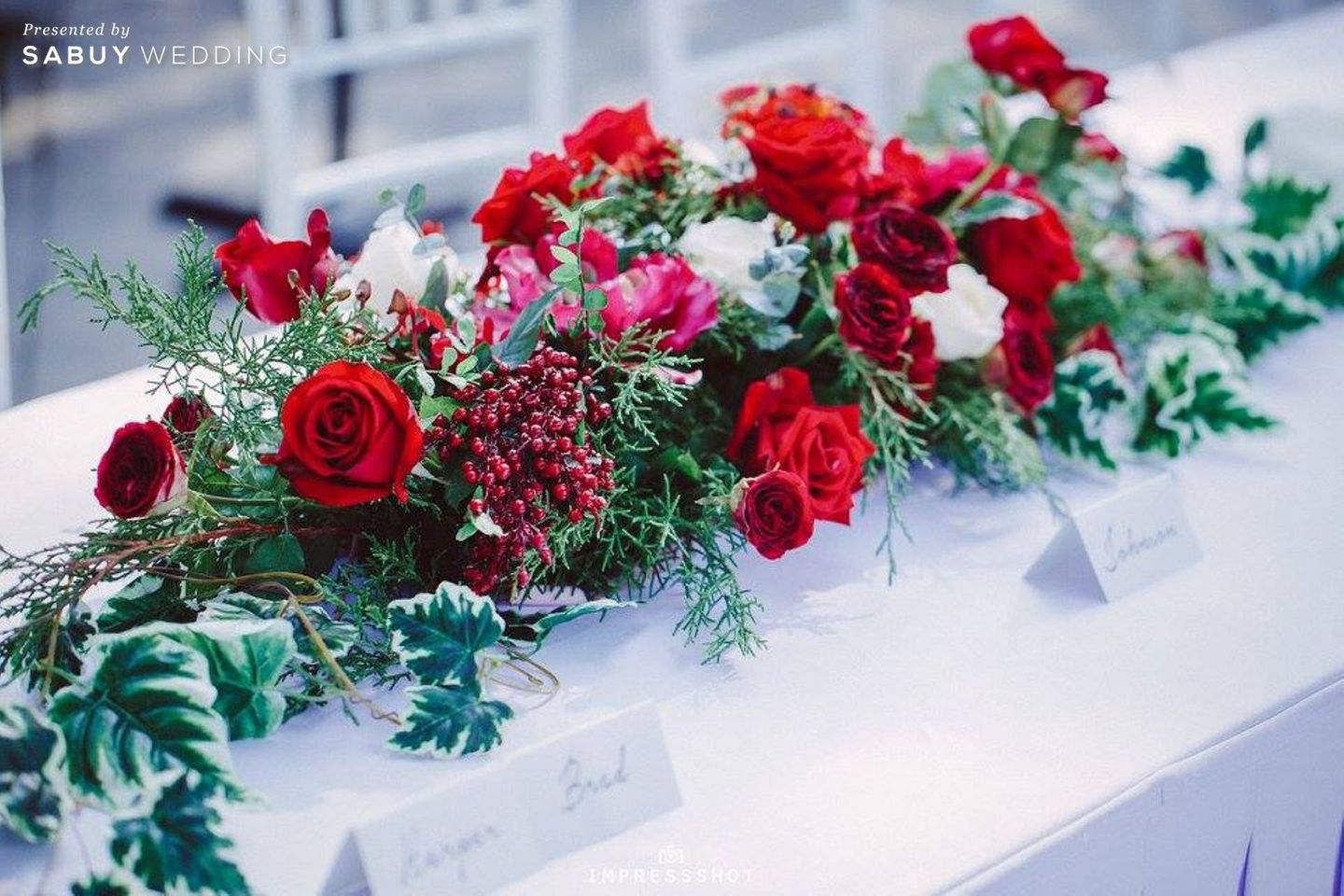 งานแต่งงาน,Bangkok Garden Studio,Primmrose Wedding Planner,ตกแต่งงานแต่ง,จัดดอกไม้งานแต่ง,โต๊ะลงทะเบียน งานดอกไม้ธีมแดง เทรนด์แรงของบ่าวสาวยุคใหม่ by Primmrose Wedding Planner