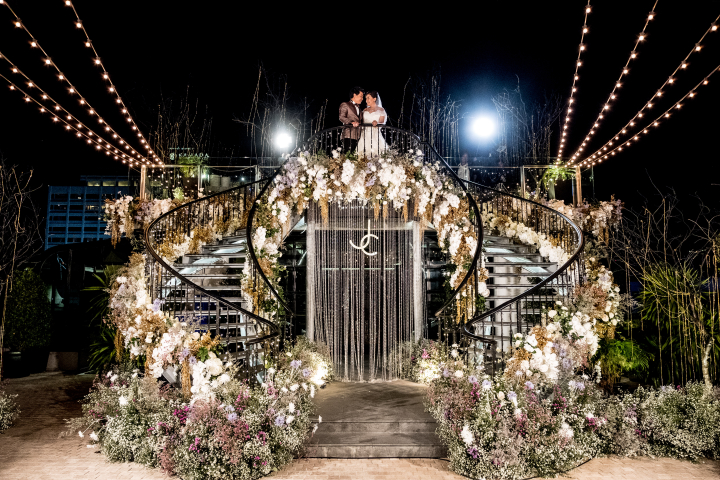 Loveindeed The Wedding Planner พลิกโฉมงานแต่งบน Rooftop กับสไตล์ Elegant สุดอลัง