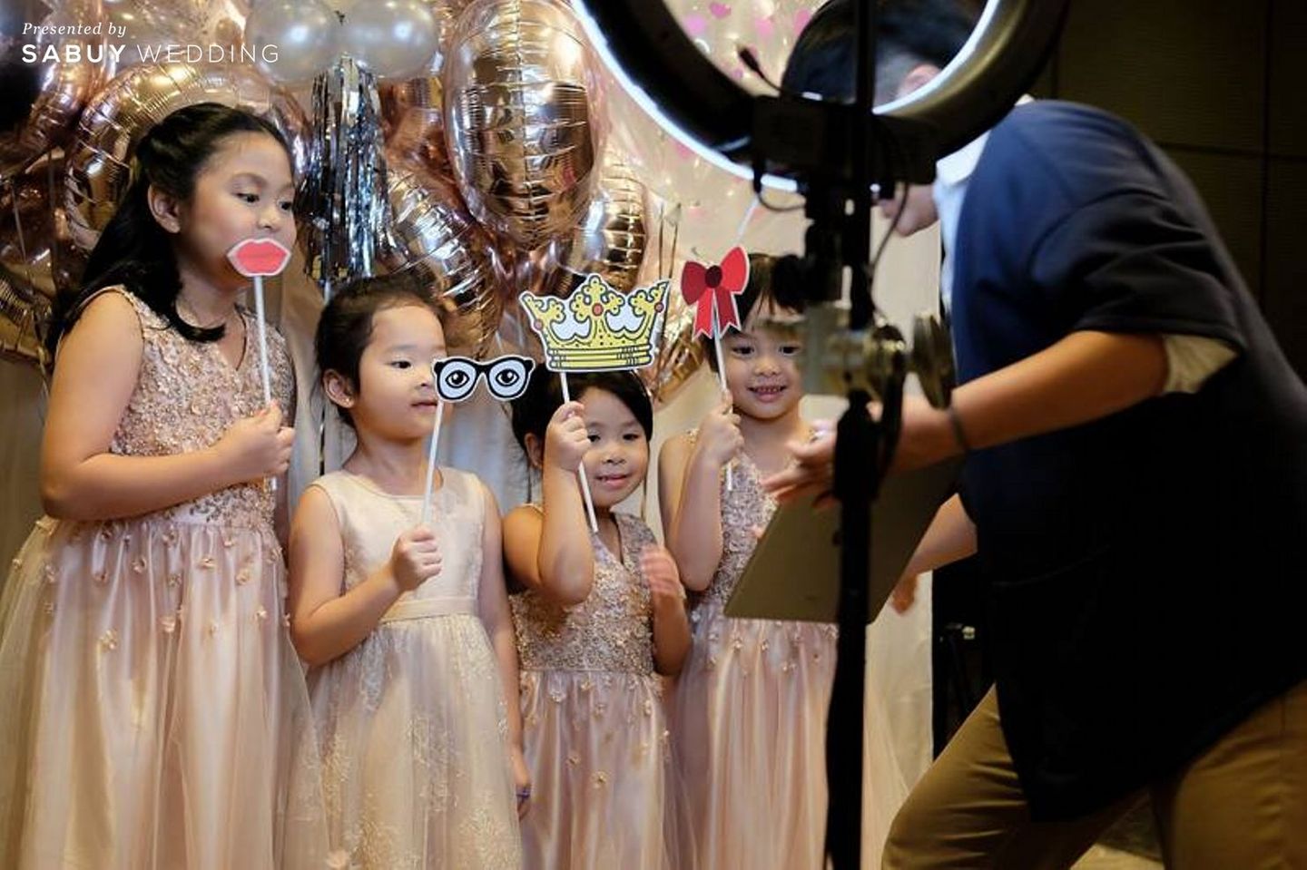 งานแต่งงาน,photo-booth,SIXSHEET Photo-Booth 3 Actions ถ่ายรูปมันส์ สนุกได้ทุกวัย by SIXSHEET