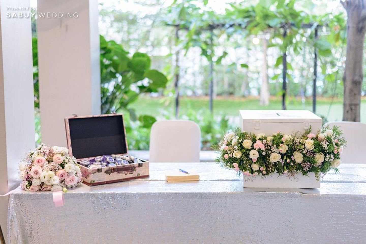งานแต่งงาน,โต๊ะลงทะเบียน,สถานที่แต่งงาน,สถานที่จัดงานแต่งงาน,จัดดอกไม้งานแต่ง,ตกแต่งงานแต่ง,Primmrose Wedding Planner งานแต่งในสวน สดชื่นด้วยดอกไม้ สไตล์มินิมอล by Primmrose Wedding Planner
