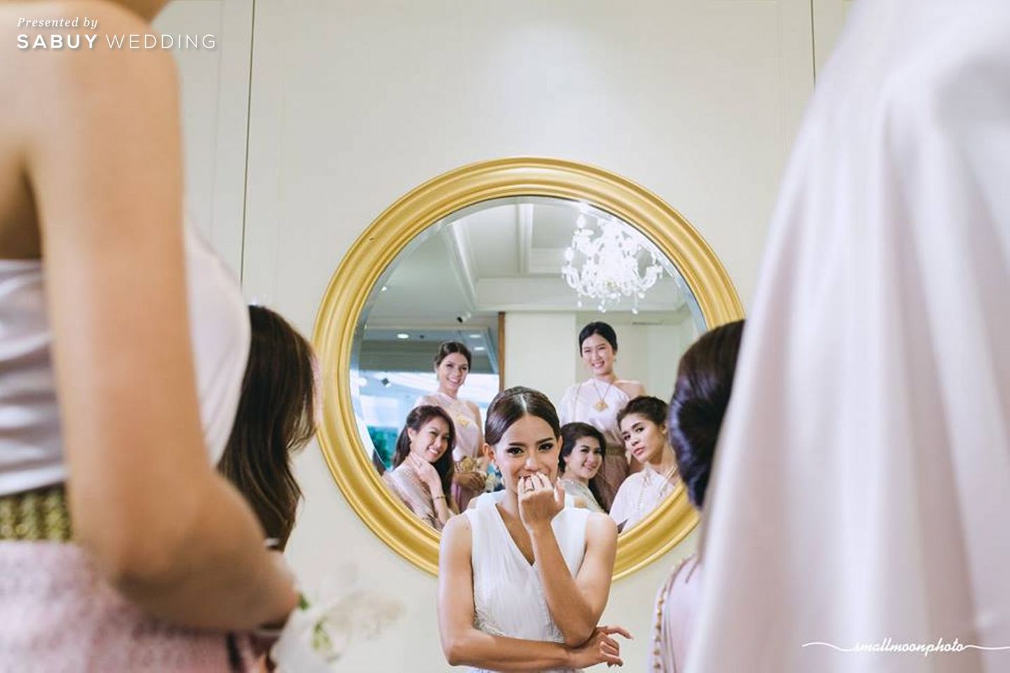 งานแต่งงาน,เจ้าสาว,เพื่อนเจ้าสาว,รูปงานแต่ง,Smallmoonphoto รูปงานแต่งสุดครีเอทีฟ จังหวะได้ ความหมายดี by Smallmoonphoto