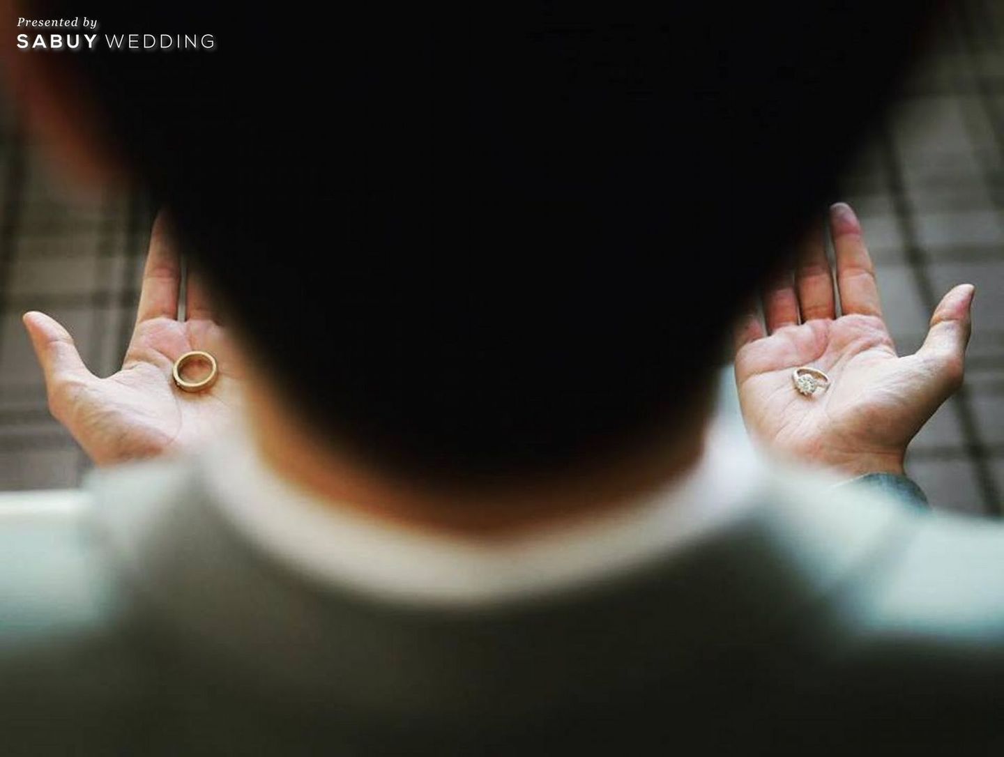 เจ้าบ่าว,แหวนแต่งงาน,รูปงานแต่ง,Smallmoonphoto รูปงานแต่งสุดครีเอทีฟ จังหวะได้ ความหมายดี by Smallmoonphoto