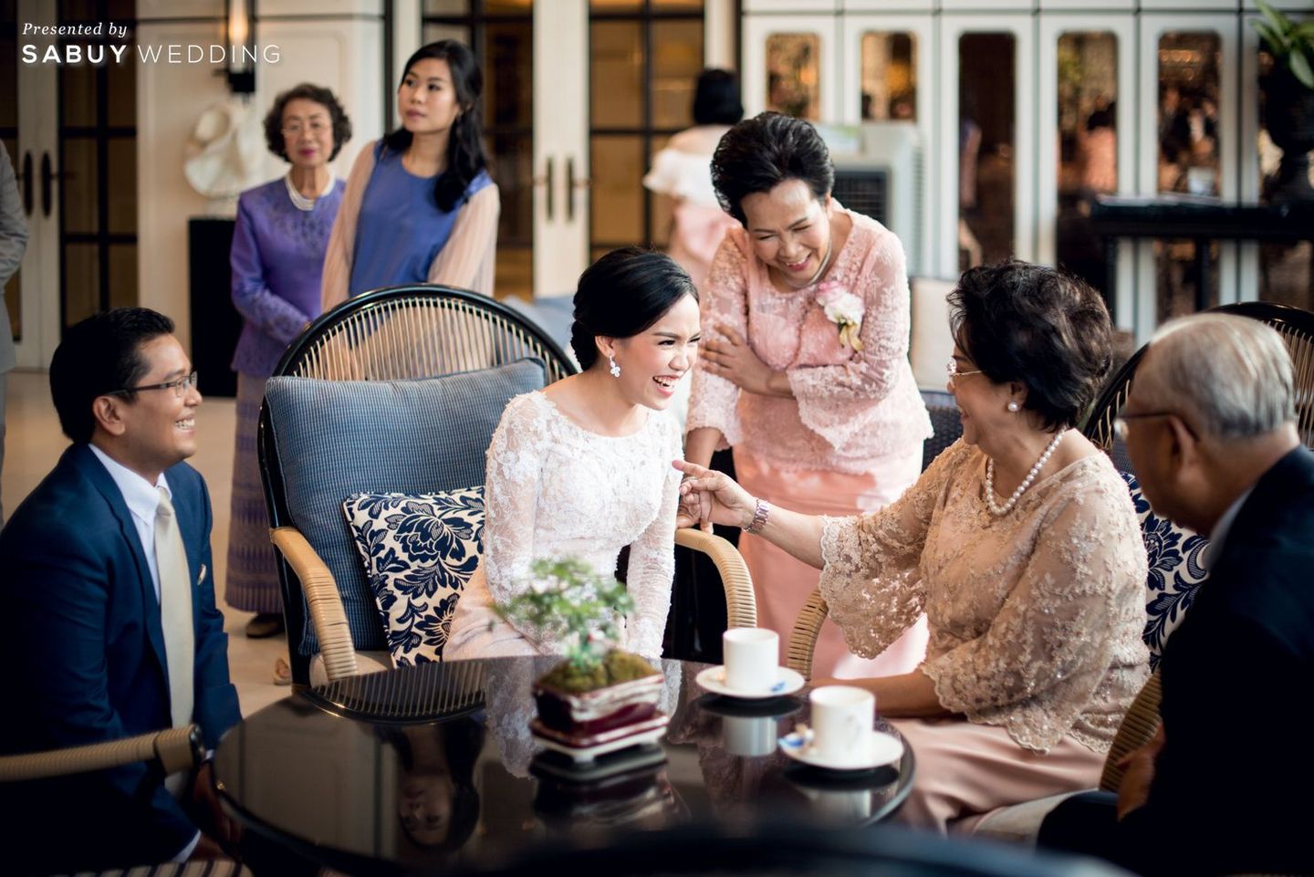 undefined รีวิวงานแต่งมีดีไซน์ ไอเดียจัดเลี้ยงแบบ Standing Buffet @The Athenee Hotel