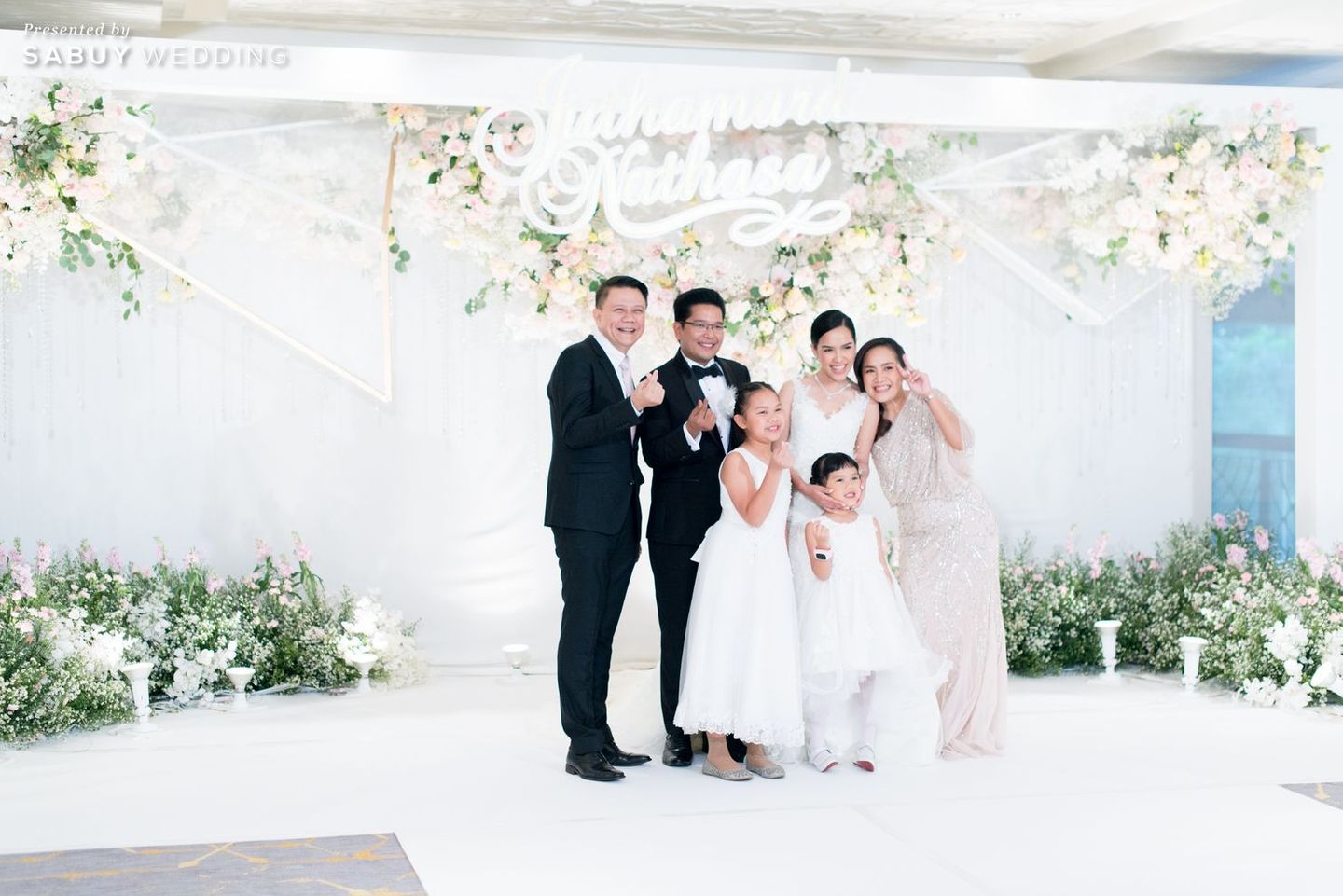 สถานที่แต่งงาน,โรงแรม,ตกแต่งงานแต่ง,จัดดอกไม้งานแต่ง,งานแต่งงาน,เจ้าสาว,ชุดเจ้าสาว,เจ้าบ่าว,ชุดเจ้าบ่าว,backdrop งานแต่ง รีวิวงานแต่งมีดีไซน์ ไอเดียจัดเลี้ยงแบบ Standing Buffet @The Athenee Hotel