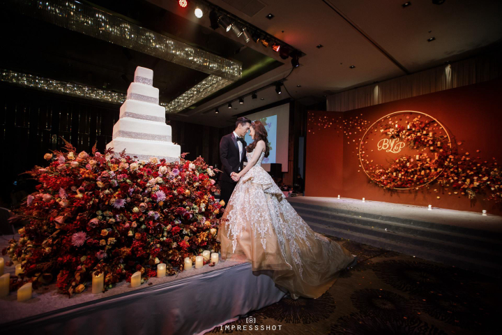 สถานที่แต่งงานดีไซน์ทันสมัย สไตล์โมเดิร์น @ Renaissance Bangkok Ratchaprasong Hotel