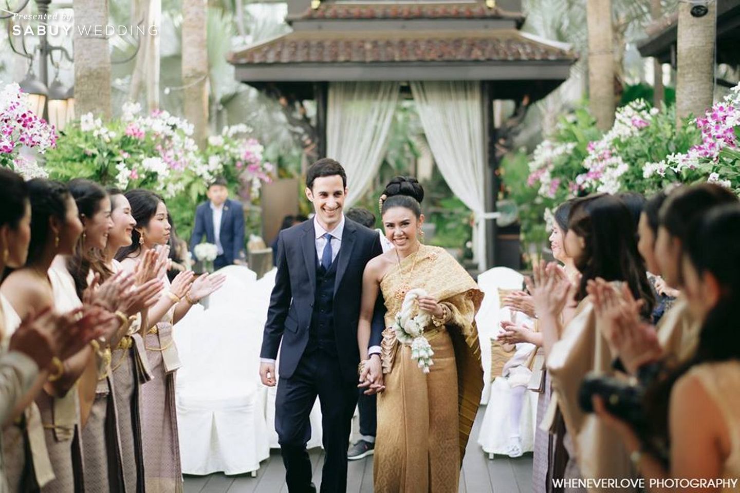 งานหมั้น,พิธีหมั้น,พิธีแต่งงาน,พิธีแต่งงานแบบไทย,เจ้าสาว,เจ้าบ่าว,เพื่อนเจ้าสาว,สถานที่แต่งงาน,สถานที่จัดงานแต่งงาน,Wheneverlove Photography,Shangri-La Hotel,Bangkok งานหมั้นพิธีไทย โดนใจฝรั่ง Photo by Wheneverlove Photography