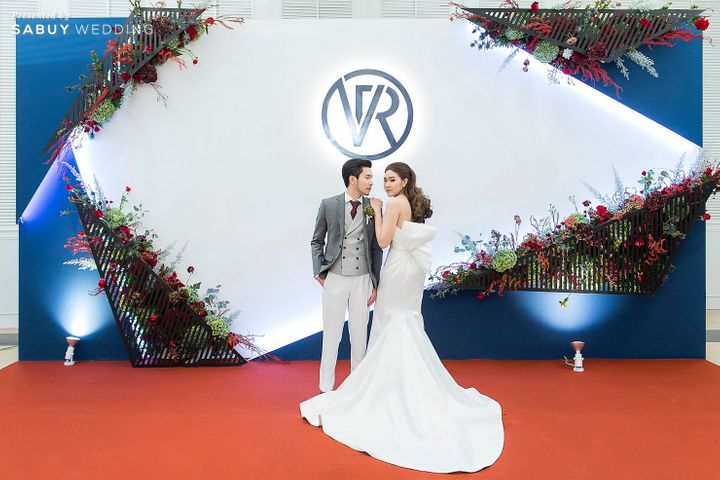 backdrop งานแต่ง,ตกแต่งงานแต่ง,จัดดอกไม้งานแต่ง,บ่าวสาว,ชุดเจ้าสาว,เทรนด์ชุดแต่งงาน,ชุดเจ้าบ่าว รีวิวงานแต่ง ธีมคู่สีสุดเก๋ Navy blue & Marsala @S31 Sukhumvit Hotel