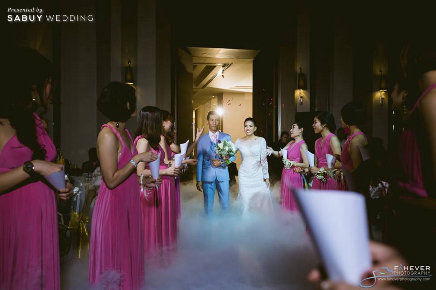 งานแต่งงาน,สถานที่แต่งงาน,สถานที่จัดงานแต่งงาน,โรงแรม,Fahever Photography,Swissotel Le Concorde Bangkok,บ่าวสาว,เพื่อนเจ้าสาว MC Beam by Fahever กับงานแต่งสุดประทับใจ แขกทุกวัยเป็นปลื้ม