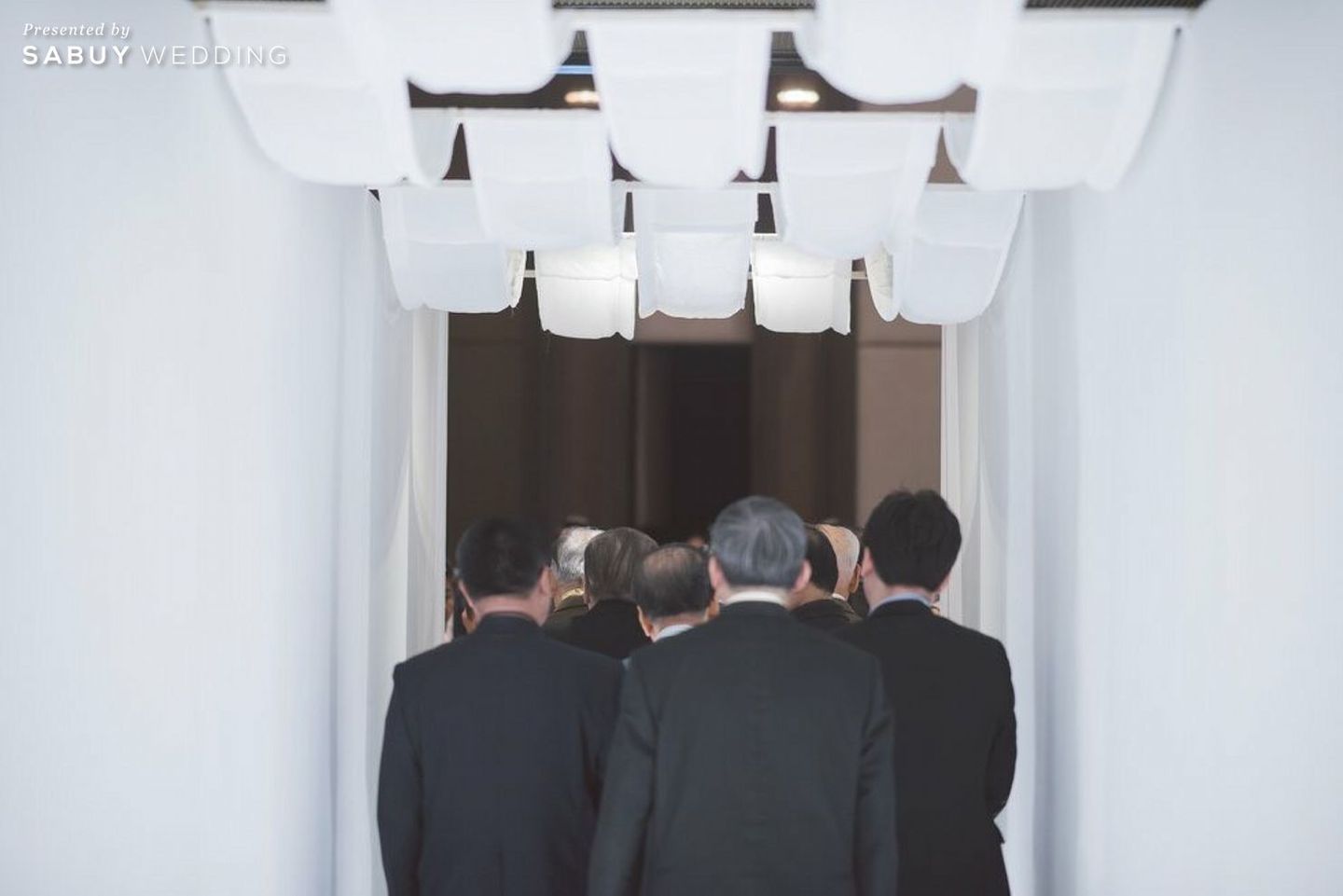 ตกแต่งงานแต่ง,อุโมงค์งานแต่ง รีวิวงานแต่งมินิมอลดูดี ในสถานที่ Luxury Modern @The Okura Prestige Bangkok