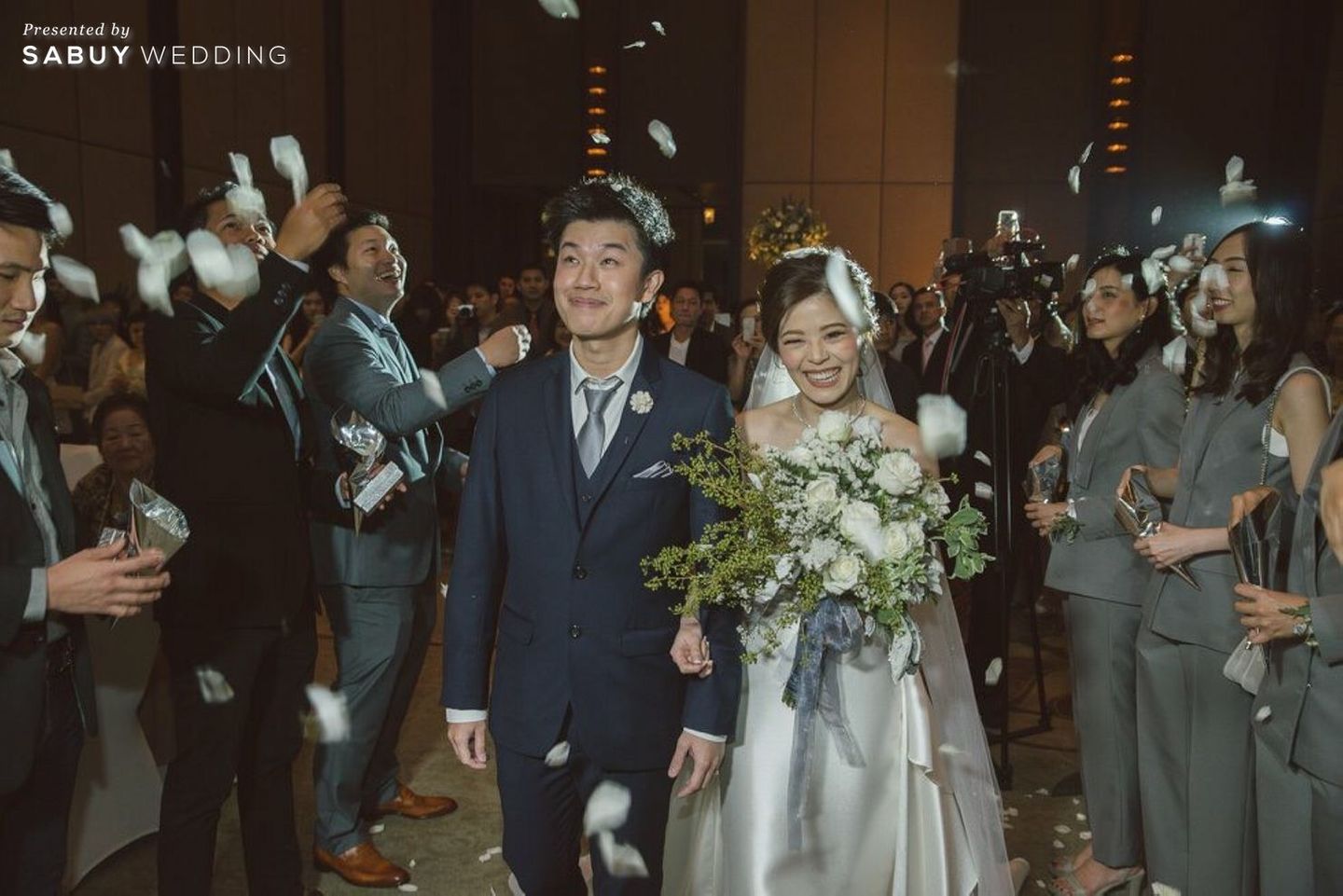 พิธีแต่งงาน,งานแต่งงาน,สถานที่แต่งงาน,โรงแรม,เจ้าบ่าว,เจ้าสาว,ชุดเจ้าสาว,ชุดแต่งงาน,ช่อดอกไม้เจ้าสาว,เพื่อนเจ้าสาว รีวิวงานแต่งมินิมอลดูดี ในสถานที่ Luxury Modern @The Okura Prestige Bangkok