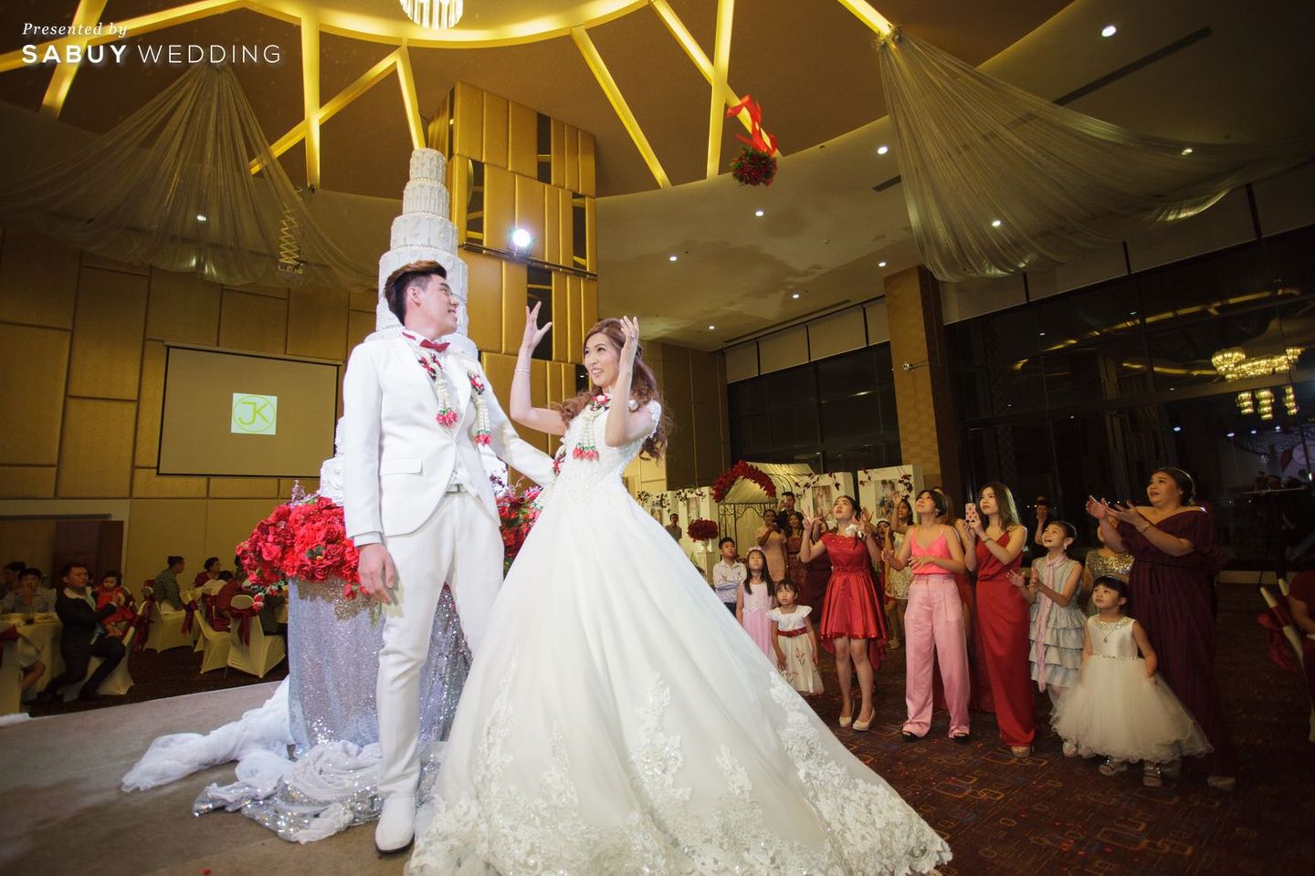 งานแต่งงาน,เจ้าสาว,เจ้าบ่าว,โรงแรม,สถานที่จัดงานแต่งงาน,สถานที่แต่งงาน,บูเก้เจ้าสาว,ช่อดอกไม้เจ้าสาว รีวิวงานแต่งสไตล์โมเดิร์น เรียบหรูดูแพง ด้วยเฉดสีเทาแดงแห่งความรัก @Grand howard hotel
