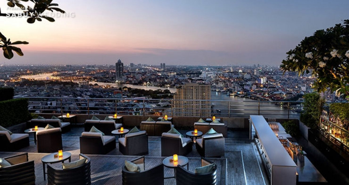 สถานที่แต่งงาน,สถานที่จัดงานแต่งงาน,โรงแรม,Millennium Hilton Bangkok hotel,ร้านอาหาร,ดาดฟ้า,Rooftop Millennium Hilton ห้องบอลรูมสไตล์โมเดิร์น กับกิมมิคโคมไฟสุดเก๋