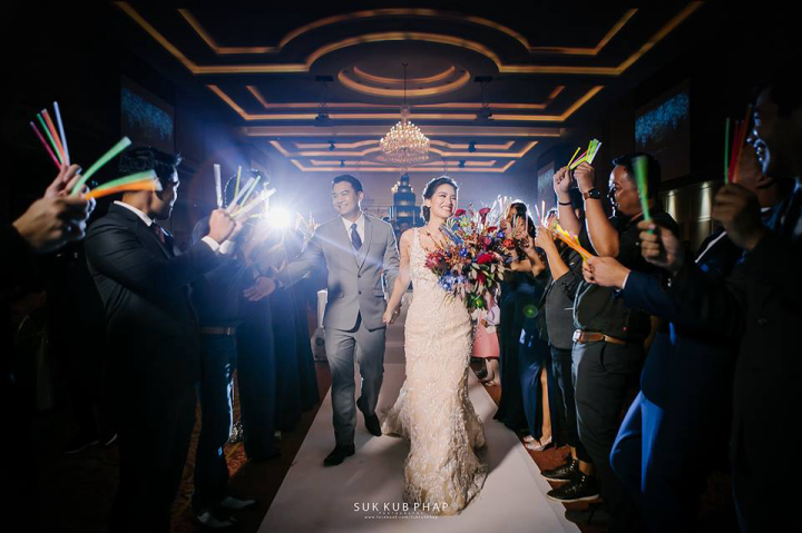 พิธีหมั้นเรียบง่าย ปิดท้ายด้วยงานเย็นสุดเริ่ด Photo by Suk Kub Phap