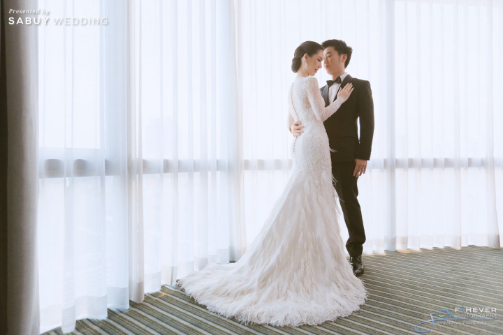 undefined รีวิวงานแต่งในสถานที่สุดอลัง ตกแต่งเรียบง่าย ได้งานสวยเป๊ะ @ The Berkeley Hotel Pratunam