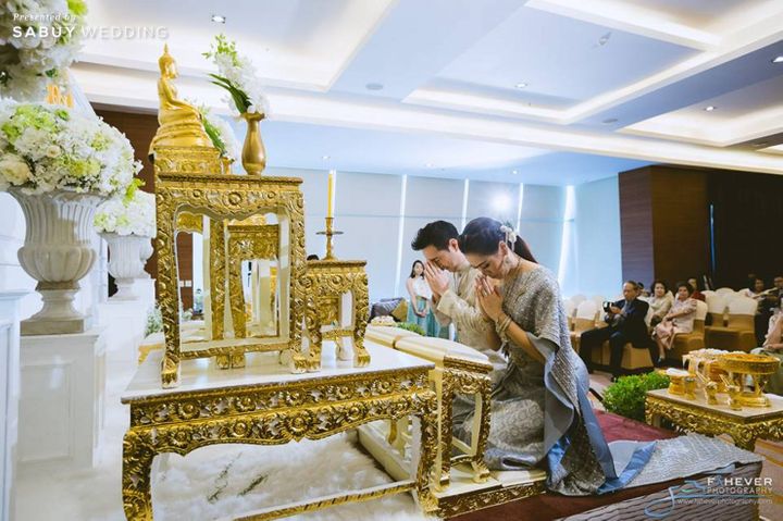 สถานที่แต่งงาน,สถานที่จัดงานแต่งงาน,โรงแรม,The Grand Fourwings Convention Hotel,Fahever Photography,งานหมั้น,พิธีหมั้น,ห้องหมั้น,พิธีแต่งงาน,พิธีแต่งงานแบบไทย,พิธีสงฆ์,บ่าวสาว,ชุดหมั้น,ชุดไทย The Grand Fourwings ห้องใหญ่ไซส์อลัง กับไฮไลท์สุดเก๋ เวทีงานแต่งไฮโดรลิค