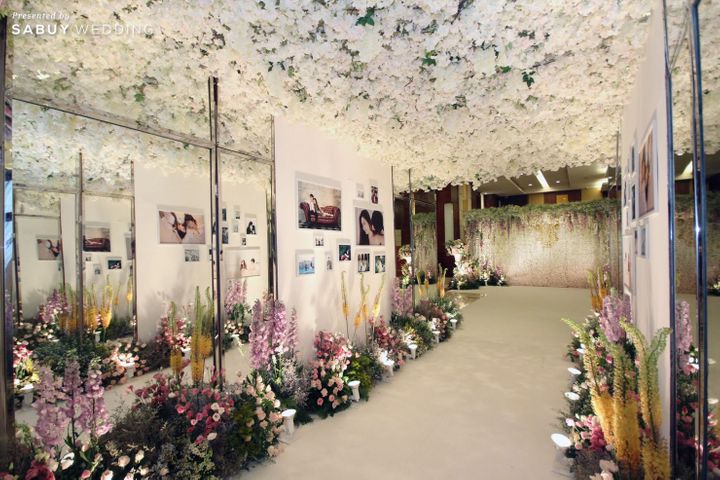 สถานที่แต่งงาน,สถานที่จัดงานแต่งงาน,โรงแรม,The Grand Fourwings Convention Hotel,งานแต่งงาน,ซุ้มแต่งงาน,ตกแต่งงานแต่ง,จัดดอกไม้งานแต่ง The Grand Fourwings ห้องใหญ่ไซส์อลัง กับไฮไลท์สุดเก๋ เวทีงานแต่งไฮโดรลิค