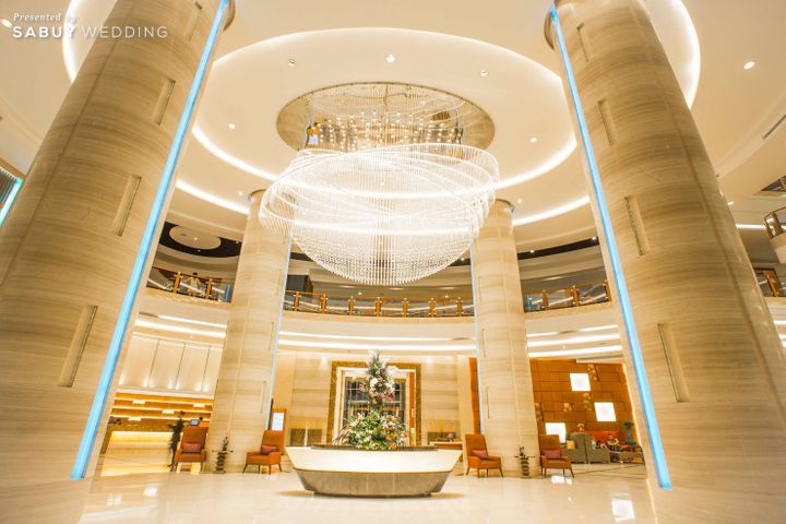 สถานที่แต่งงาน,สถานที่จัดงานแต่งงาน,โรงแรม,The Grand Fourwings Convention Hotel,ล็อบบี้ The Grand Fourwings ห้องใหญ่ไซส์อลัง กับไฮไลท์สุดเก๋ เวทีงานแต่งไฮโดรลิค