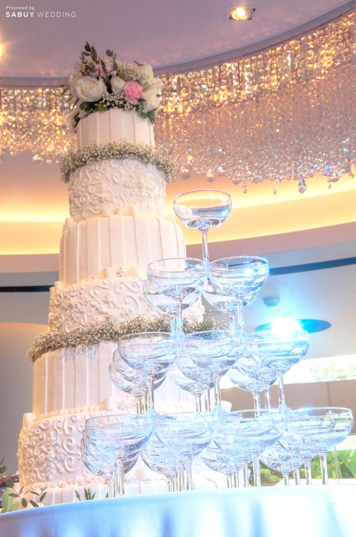 Chatrium Hotel Riverside Bangkok,สถานที่แต่งงาน,สถานที่จัดงานแต่งงาน,โรงแรม,เค้กแต่งงาน,เค้กงานแต่ง,แก้วไวน์ Chatrium Hotel Riverside Bangkok ห้องจัดเลี้ยงหรูหรา เห็นวิวแม่น้ำเจ้าพระยา