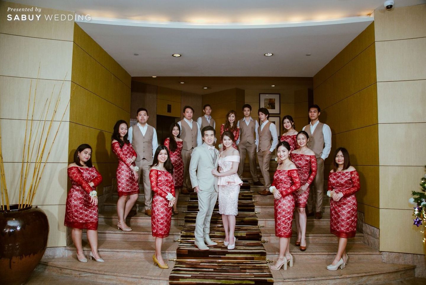 สถานที่แต่งงาน,โรงแรม,เจ้าบ่าว,เจ้าสาว,ชุดเจ้าสาว,ชุดงานหมั้น,ช่อดอกไม้เจ้าสาว,สูทเจ้าบ่าว,เพื่อนเจ้าสาว,เพื่อนเจ้าบ่าว,ชุดเพื่อนเจ้าสาว รีวิวงานแต่งธีม Rose Gold สวยมีเสน่ห์ เก๋ด้วยพร็อพขนนก @Conrad Bangkok