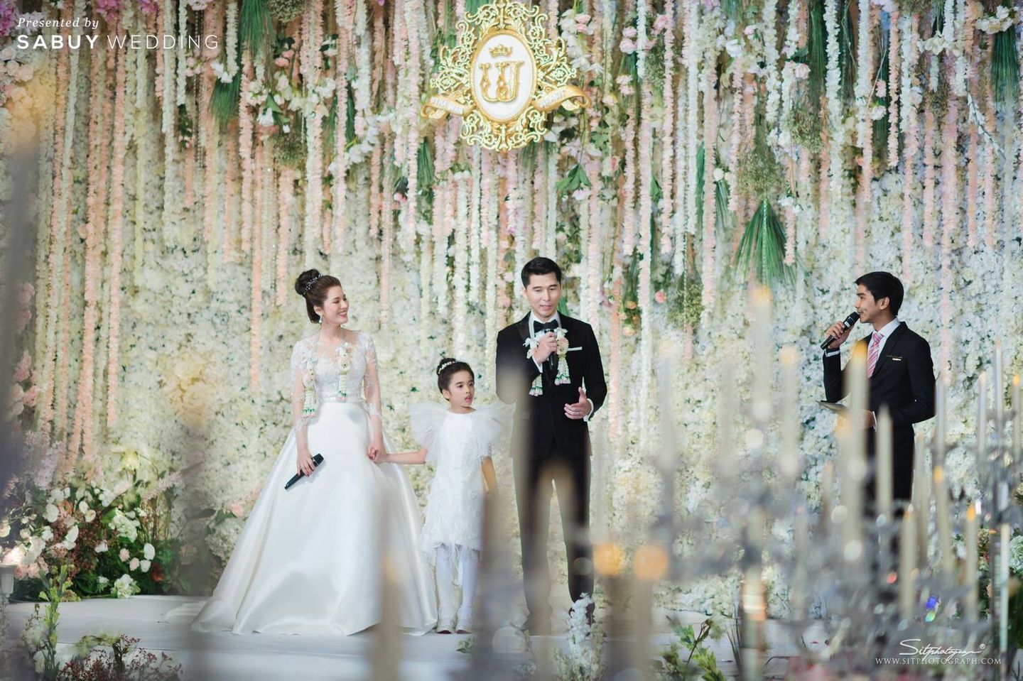 งานแต่งงาน,สถานที่แต่งงาน,โรงแรม,เจ้าสาว,ชุดเจ้าสาว,เจ้าบ่าว,ชุดเจ้าบ่าว,ตกแต่งงาน,จัดดอกไม้งานแต่ง,พิธีกรงานแต่ง รีวิวงานแต่งสุดอบอุ่นแห่งปี ‘We are Family’ งานนี้ห้อมล้อมด้วยรัก @Mandarin Oriental