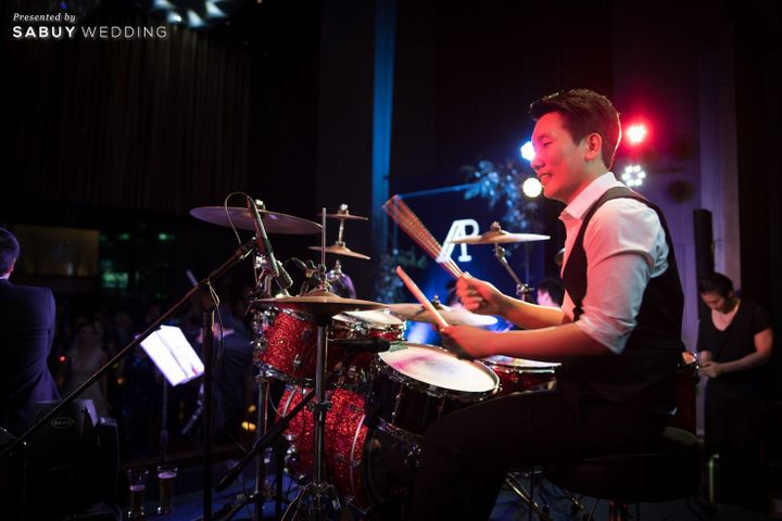 เจ้าบ่าว,แต่งงาน,งานแต่งงาน,Le Meridien Bangkok,สถานที่จัดงานแต่งงาน,ตกแต่งงานแต่งงาน รีวิวงานแต่งสวยแซ่บแบบ Modern Party กับธีมสี Midnight blue & Gray @ Le Meridien Bangkok