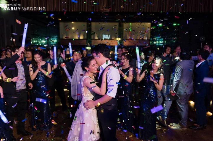เจ้าสาว,เจ้าบ่าว,แต่งงาน,งานแต่งงาน,Le Meridien Bangkok,สถานที่จัดงานแต่งงาน,อาฟเตอร์ปาร์ตี้ รีวิวงานแต่งสวยแซ่บแบบ Modern Party กับธีมสี Midnight blue & Gray @ Le Meridien Bangkok
