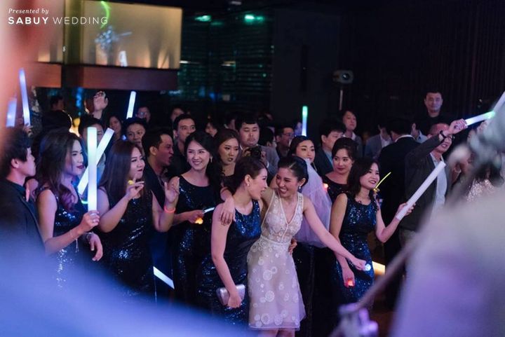 เจ้าสาว,เจ้าบ่าว,แต่งงาน,งานแต่งงาน,Le Meridien Bangkok,สถานที่จัดงานแต่งงาน,อาฟเตอร์ปาร์ตี้ รีวิวงานแต่งสวยแซ่บแบบ Modern Party กับธีมสี Midnight blue & Gray @ Le Meridien Bangkok
