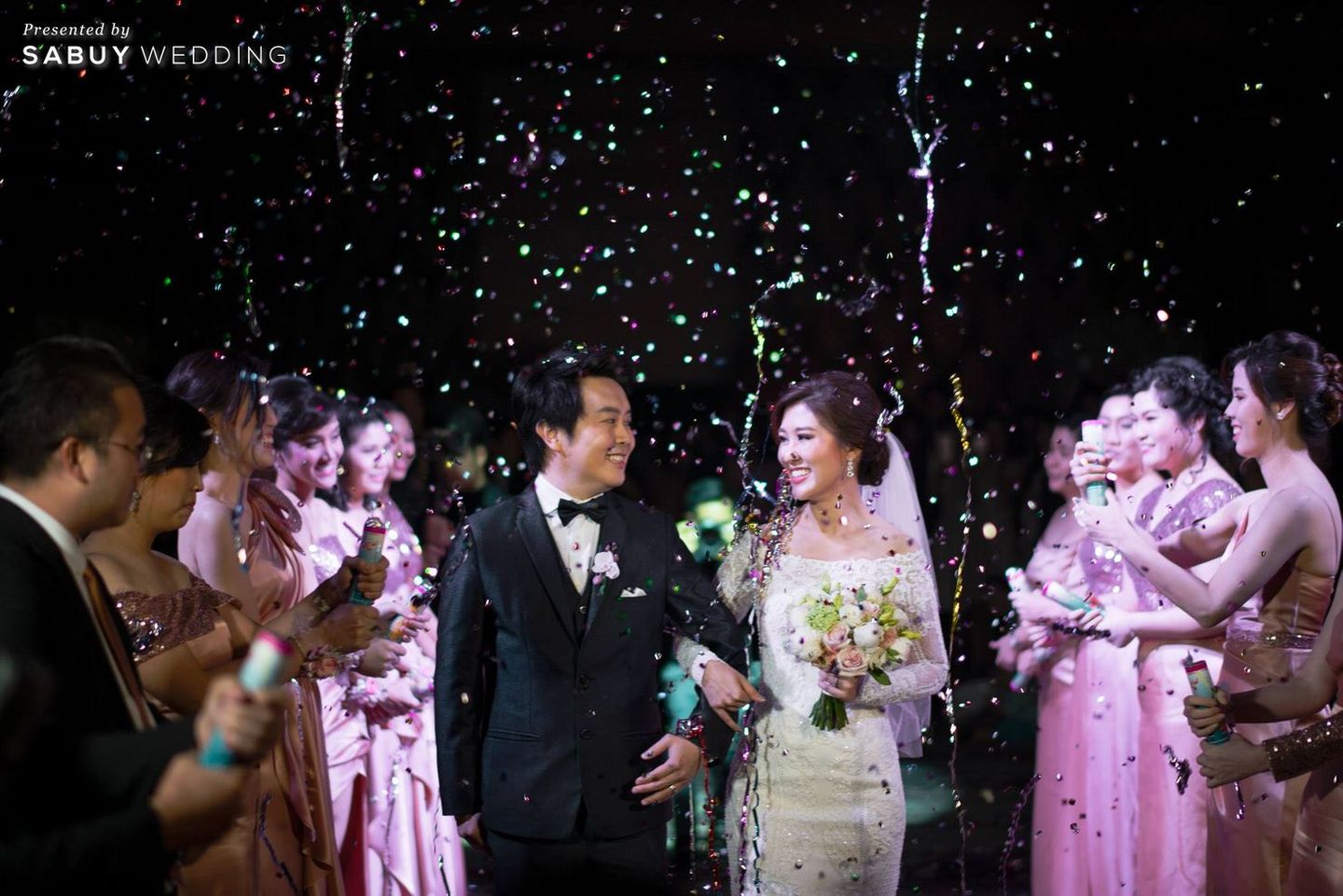 TonnamLamtan,Siam Kempinski Hotel,Chic palnner,รูปงานแต่ง,งานแต่งงาน,สถานที่แต่งงาน,สถานที่จัดงานแต่งงาน,โรงแรม,ตกแต่งงานแต่ง,งานเลี้ยง,จัดดอกไม้งานแต่ง,พิธีแต่งงาน,เจ้าบ่าว,เจ้าสาว,เพื่อนบ่าวสาว,เพื่อนเจ้าสาว จัดเต็มความ Luxury ให้งานแต่งงาน ด้วยคริสตัลสุดตระการตา Photo by TonnamLamtan