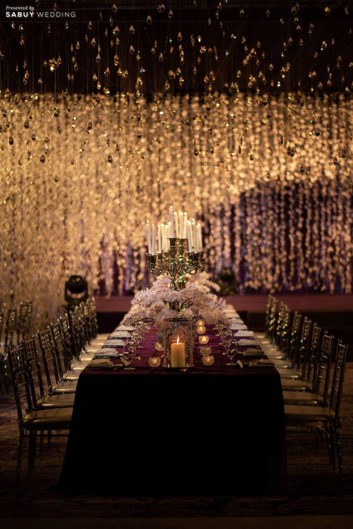 TonnamLamtan,Siam Kempinski Hotel,Chic palnner,รูปงานแต่ง,งานแต่งงาน,เวทีงานแต่ง,สถานที่แต่งงาน,สถานที่จัดงานแต่งงาน,โรงแรม,ตกแต่งงานแต่ง,งานเลี้ยง,จัดดอกไม้งานแต่ง จัดเต็มความ Luxury ให้งานแต่งงาน ด้วยคริสตัลสุดตระการตา Photo by TonnamLamtan