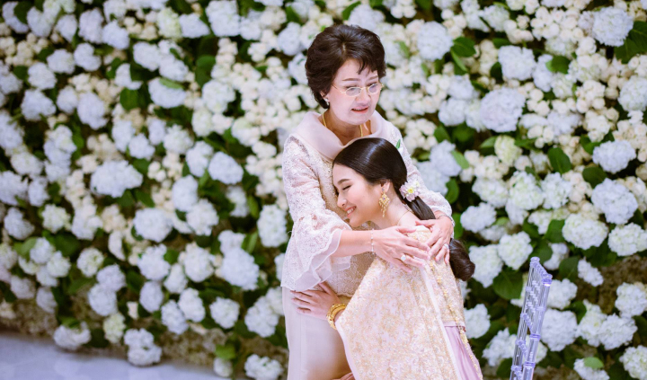 12 รูปงานแต่ง โมเม้นต์แม่ลูกสุดประทับใจ