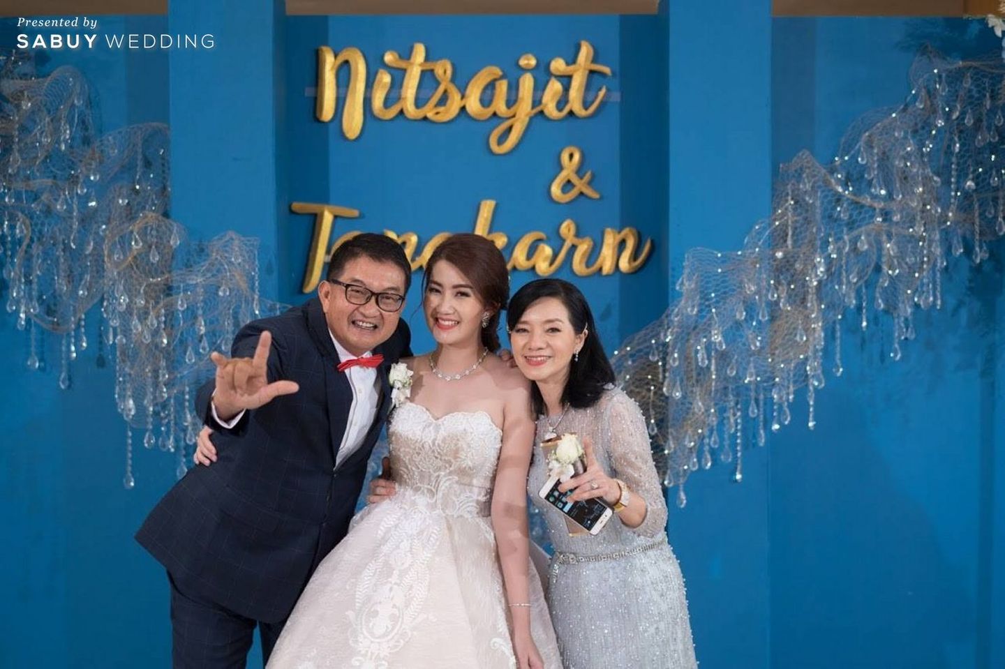 งานเลี้ยง,งานแต่งงาน,ตกแต่งงานแต่ง,backdrop,เจ้าสาว รีวิวงานแต่งโรแมนติก ในธีมสุดชิค Sparkle Night @ Royal Orchid Sheraton Hotel & Towers