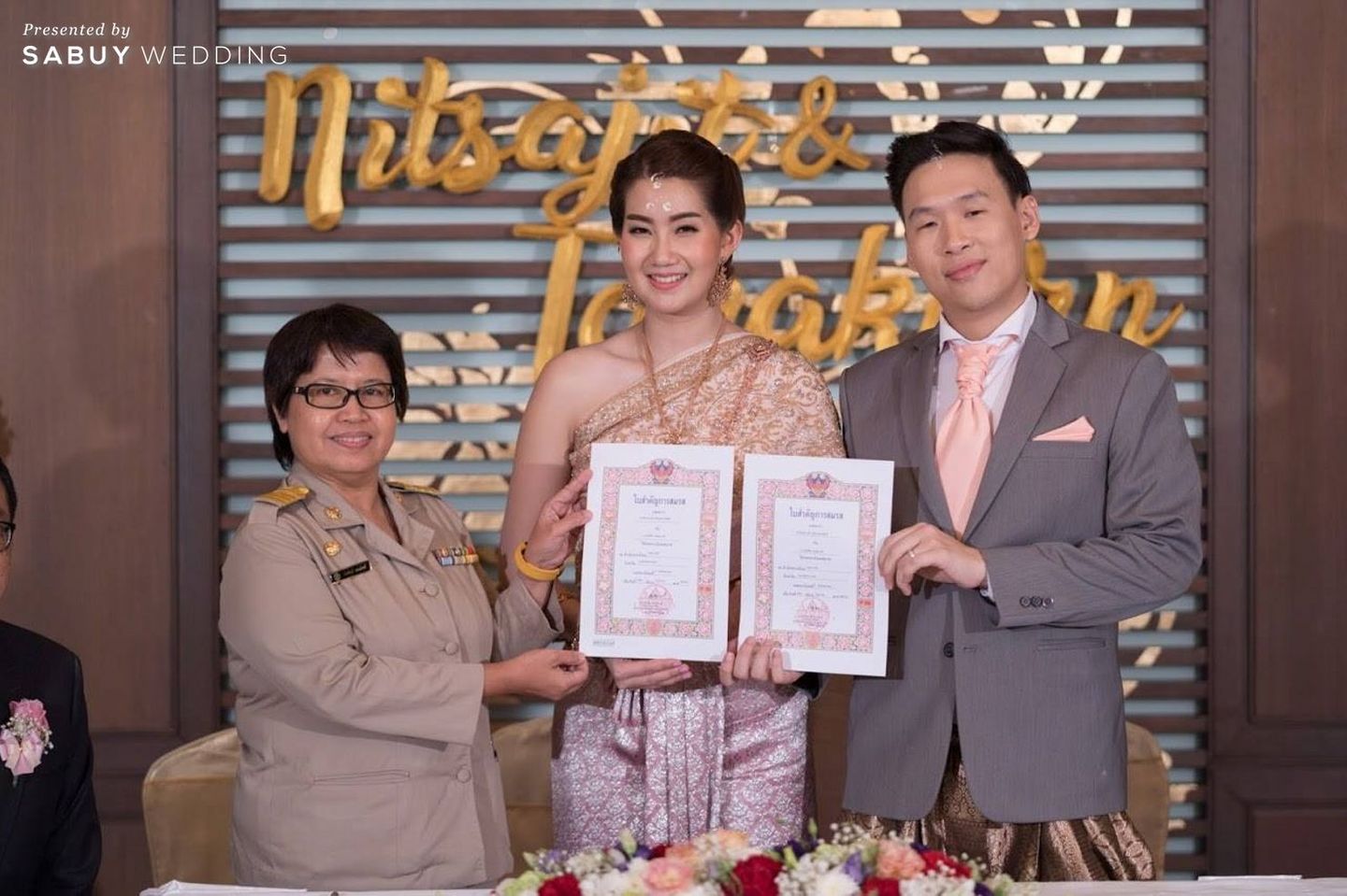เจ้าสาว,เจ้าบ่าว,ชุดแต่งงาน,ชุดไทย,พิธีหมั้น รีวิวงานแต่งโรแมนติก ในธีมสุดชิค Sparkle Night @ Royal Orchid Sheraton Hotel & Towers