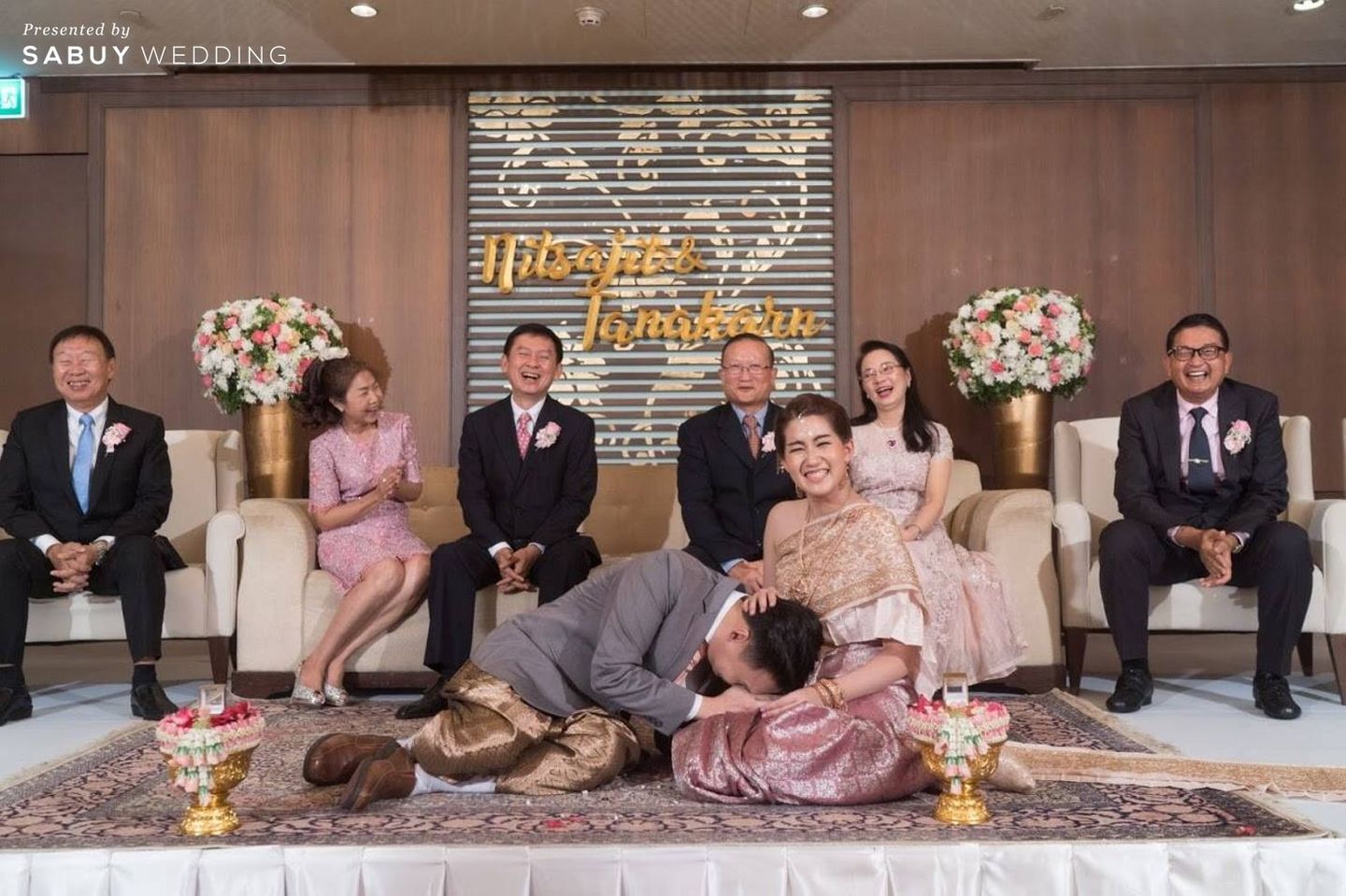 เจ้าสาว,เจ้าบ่าว,ชุดแต่งงาน,ชุดไทย,พิธีหมั้น รีวิวงานแต่งโรแมนติก ในธีมสุดชิค Sparkle Night @ Royal Orchid Sheraton Hotel & Towers