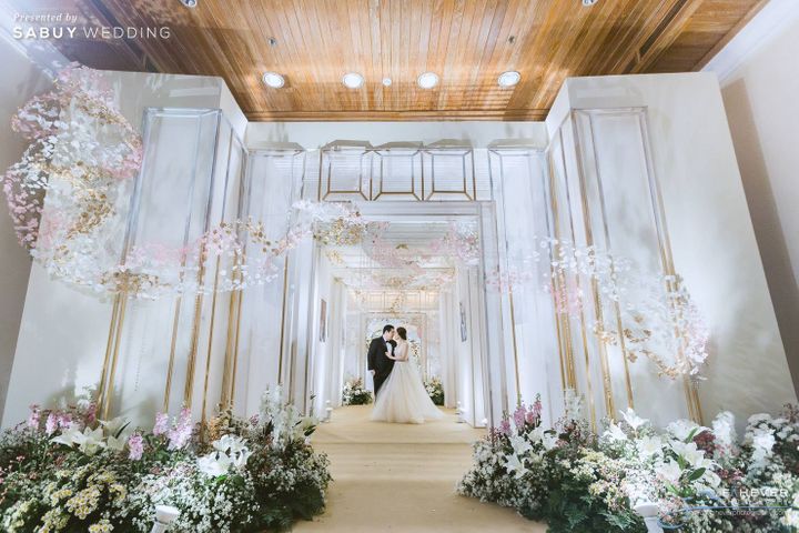 Fahever Photography,Grand Hyatt Erawan Bangkok,งานแต่งงาน,สถานที่แต่งงาน,สถานที่จัดงานแต่งงาน,โรงแรม,ช่างภาพงานแต่ง,ช่างภาพ,ช่างภาพแต่งงาน,เจ้าบ่าว,เจ้าสาว,ตกแต่งงานแต่ง,จัดดอกไม้งานแต่ง,แบคดรอป,Backdrop งานแต่ง,ดอกไม้,พร็อพ Fahever Photography เก็บภาพงานแต่งสวยครบสูตร ทีมเดียวได้ทั้งซีนีม่าและภาพนิ่ง